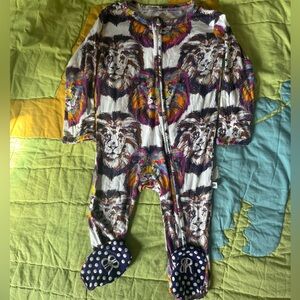 Bums and Roses Lion footie